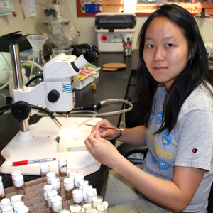 photo of Helen Yang in the laboratory