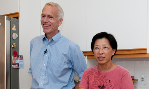 Photo of Dr. Brian Kobilka and his wife, Tong Sun Kobilka.