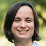 Outdoor headshot photo of a smiling white female faculty member, Dr. Alexandra Konings, Associate Professor of Earth System Science at Stanford University.