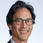 Headshot portrait of Daniel Sze - Professor of Radiology (Interventional Radiology)