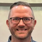 Headshot portrait of Edward Graves - Professor of Radiation Oncology (Radiation Physics) and (by courtesy) of Radiology