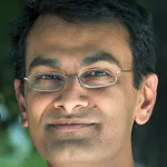 Photo of Dr. Purvesh Khatri - Associate Professor of Medicine and Biomedical Data Science at Stanford University.