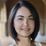 Headshot portrait of Leili Mortazavi - Bio-X Travel Awardee