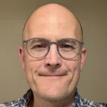 Headshot portrait of Paul Bollyky - Stanford Medicine Professor of Infectious Disease and Professor of Microbiology & Immunology