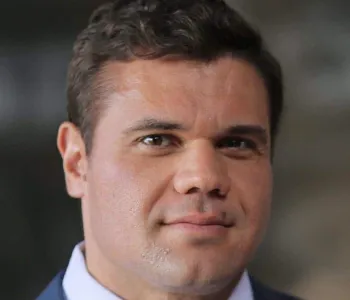 Headshot portrait of Constantine Sideris - Associate Professor of Electrical Engineering